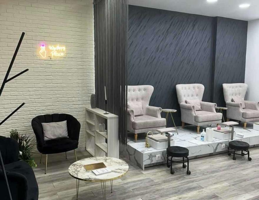 Hashtag nail bar0